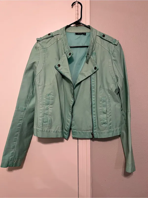 a.n.a Women's Mint Green Moto Biker Jacket Cropped Faux Leather Size L - Image 7