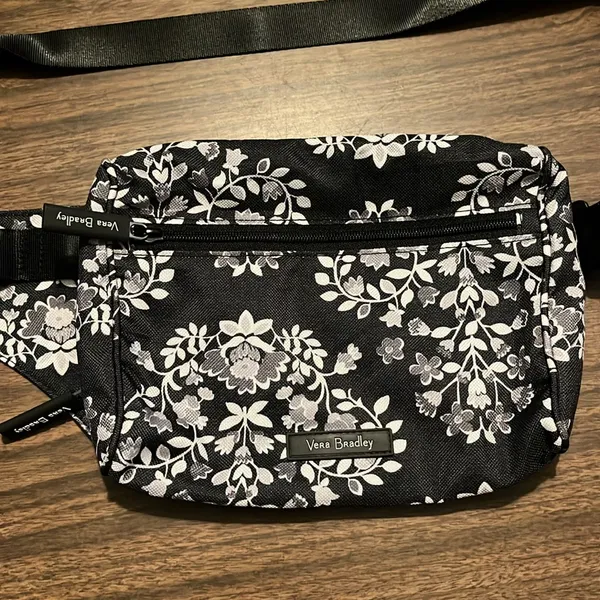 Vera Bradley Belt Bag Chandelier Noir Zip Around Card Slots Strap - Image 2