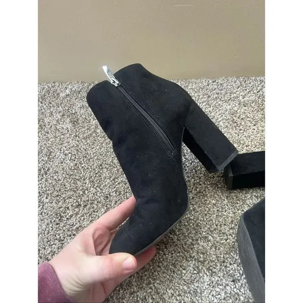 Marc Fisher Black Heeled Boots Woman’s Size 7.5 Flaws-Marks - Image 5