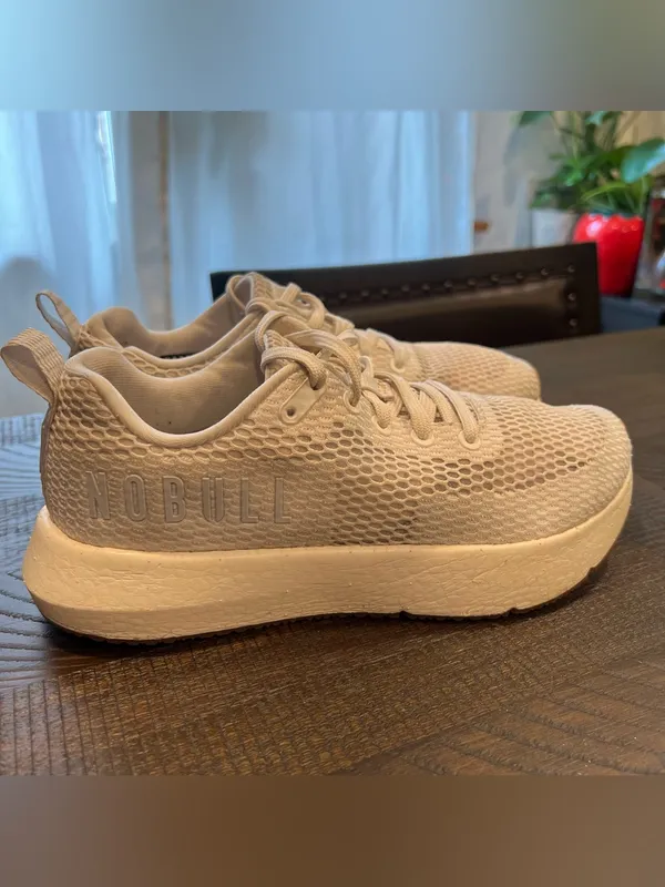 Nobull white unisex running shoes 8 women - Image 2