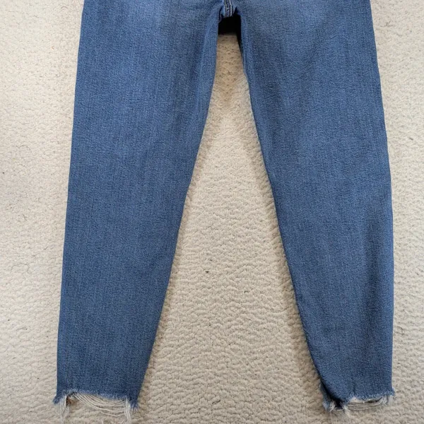 American Eagle Mom Jean Strigid Medium Wash Distressed‎ Raw Hem Womens 2 Short - Image 10