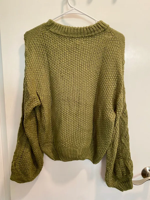 Woven Heart Green Sweater - Image 2