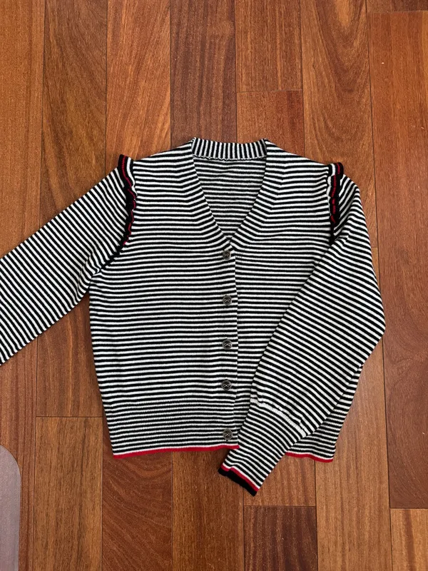 Sweater / Cardigan Size M - Image 8