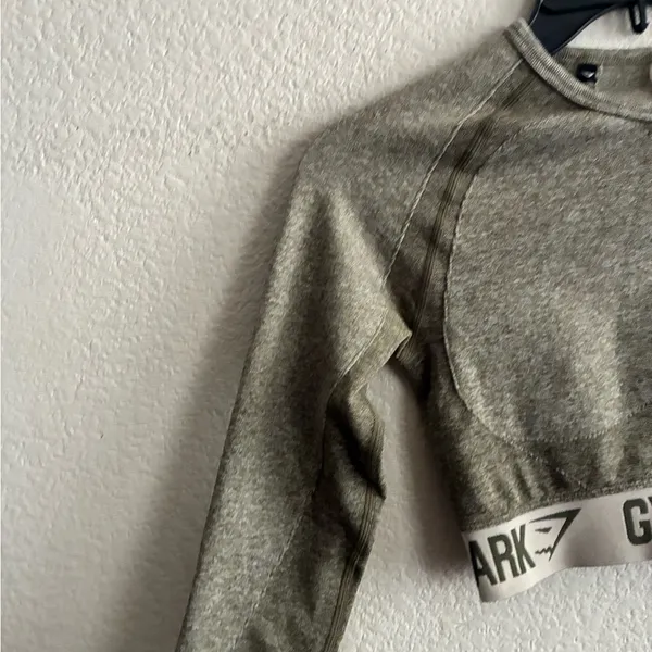 Gymshark Flex Long Sleeve Crop Top Shirt Seamless Light Olive S - Image 8