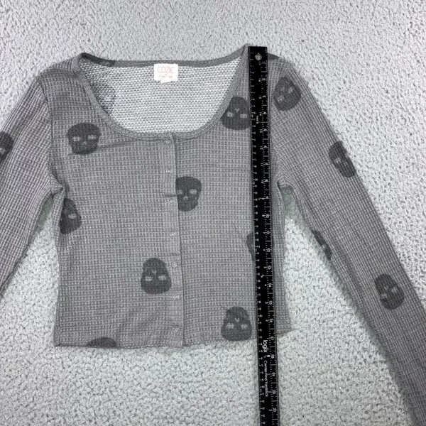 Skull Print Waffle Knit Cropped Top Small L/S Y2K‎ Edgy Emo Punk Goth Grunge - Image 7