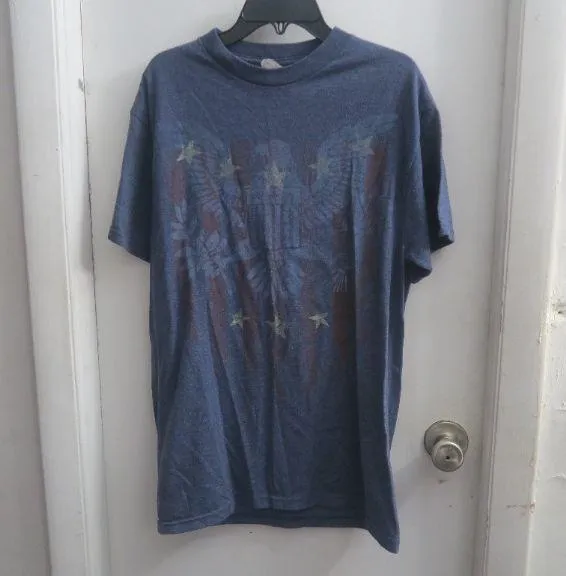 Delta Pro Weight in American U.S.A United States of American eagle graphic t-shirt in blue size medium. - Image 3