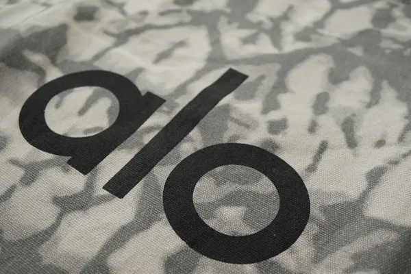 Alo Iconic Shopper Tote Bag - Image 4
