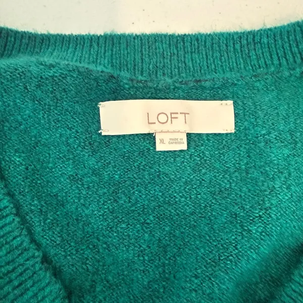 LOFT Sweater XL Green Rhinestone Button Puff Sleeve V-Neck Pullover Holiday - Image 3