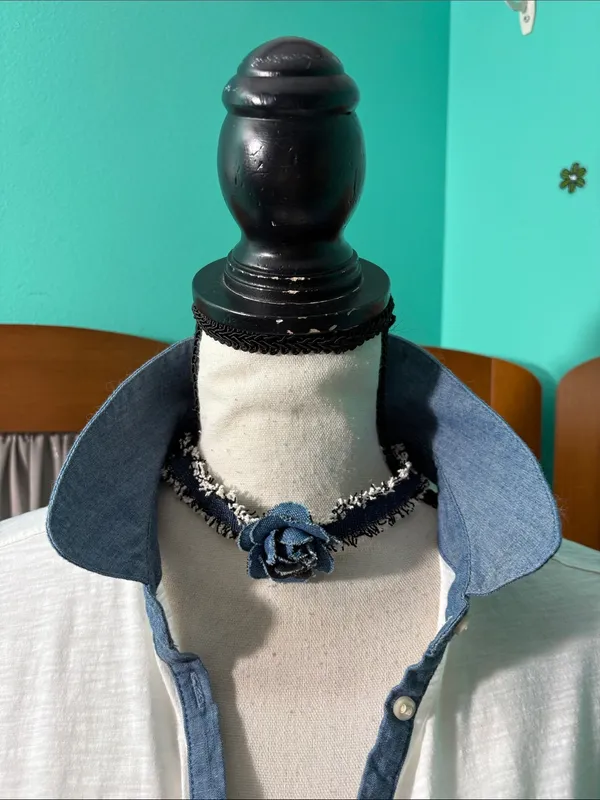 LOFT White Button-Down Shirt with Blue Chambray Trim - Image 4
