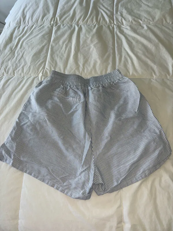 Djerf Avenue Shorts Breezy Blue Stripe - Image 4