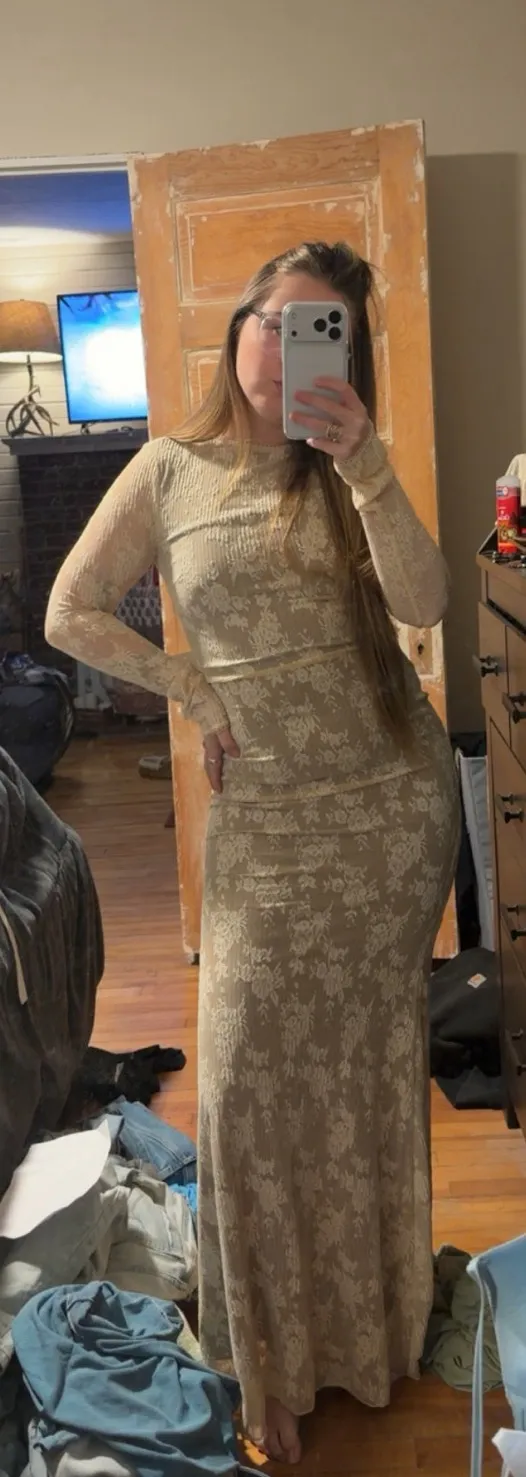 Worth Collective Seraphine Lace Maxi Dress - Image 2