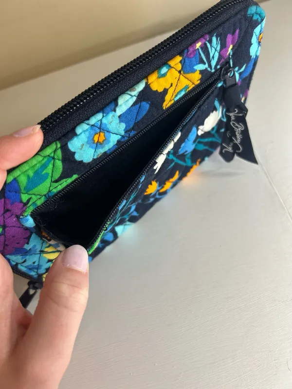 Vera Bradley Bag - Image 10
