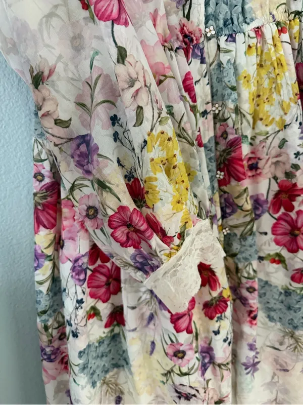 White Floral Midi Dress with Lace Trimmings & Flower Buttons - Image 5
