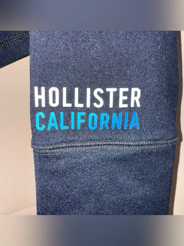 hollister half zip sweatshirt - Image 2