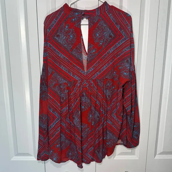 Free People Walking On A Dream Tunic Red Geometric Keyhole Large Western Boho - Image 4