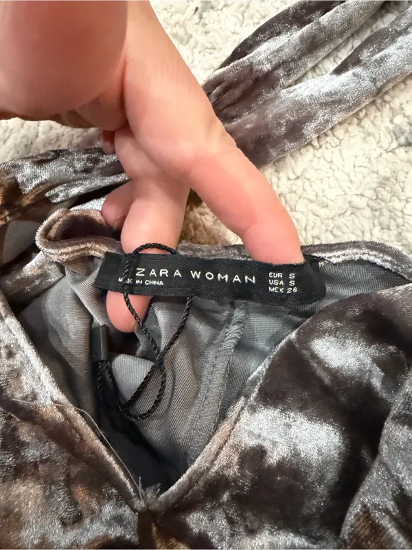 Zara Gray Silver Crushed Velvet Halter Tank Open Back S NWT - Image 6