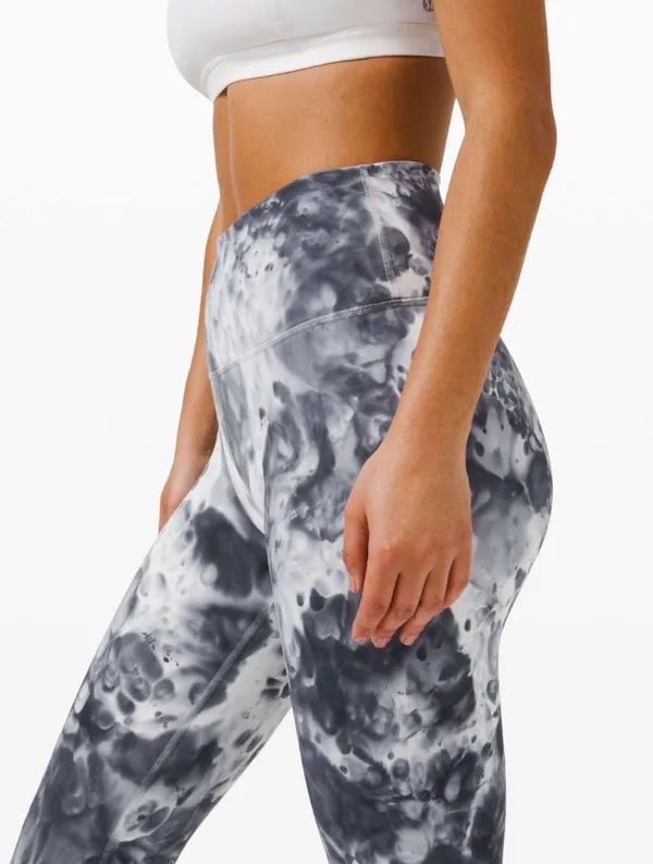 Lululemon Wunder Under High-Rise Tight 25" *Luxtreme Marble Dye Classic Navy 6 - Image 9