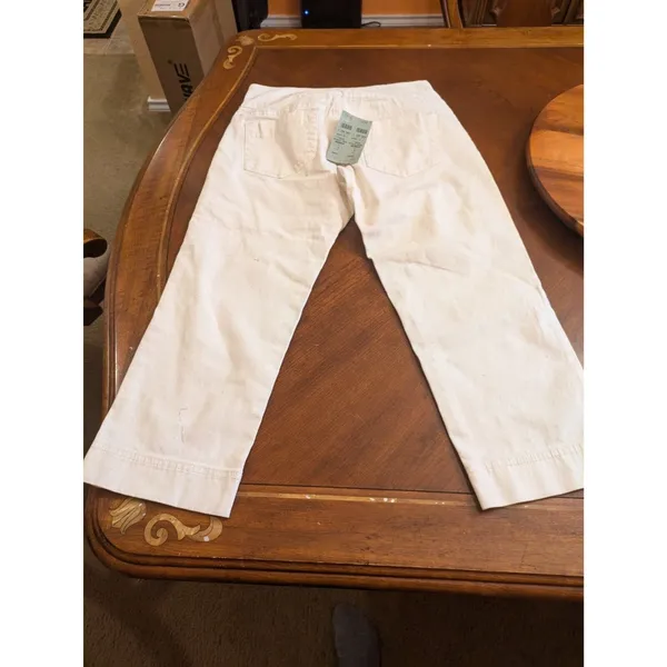 Cache White Denim Capri Jeans Women’s Size 4 - Image 11