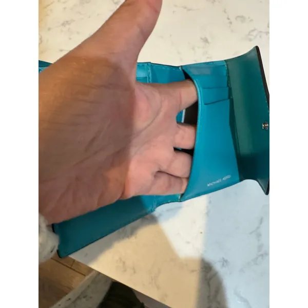 Michael Kors leather small envelope wallet snap closure turquoise 2017 preppy - Image 10
