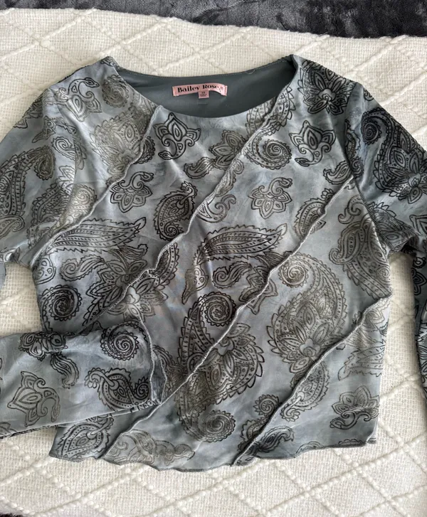 Lane 201 Long Sleeve Crop Top - Image 5