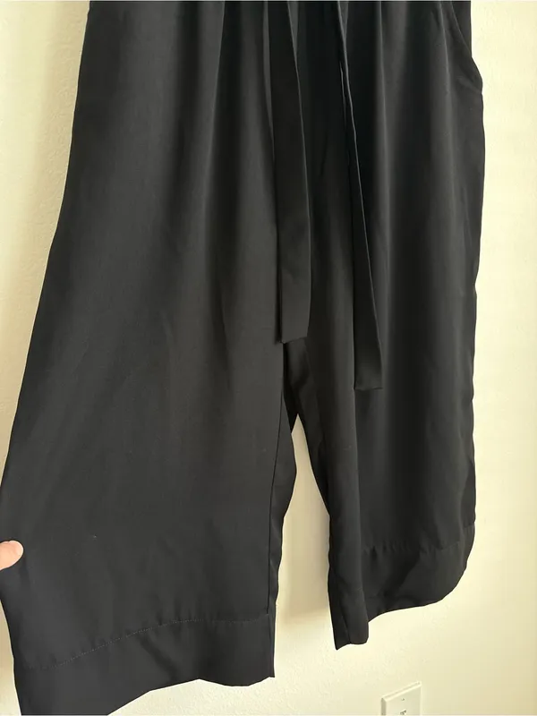 BP. Black Wide Leg Cropped Culotte Pants Paperbag Waist Small - Image 4