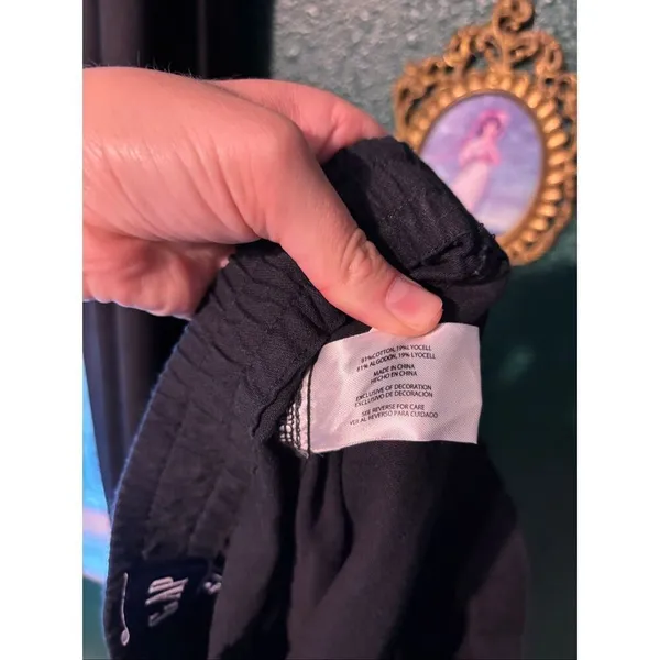 Gap Women’s Black Pull On Pants Sz Medium - Image 3