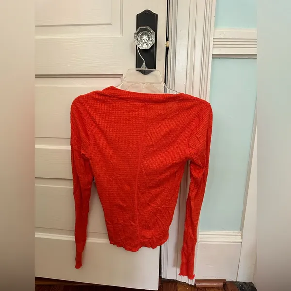 Free People Long Sleeve Orange Top Size Small - Image 4