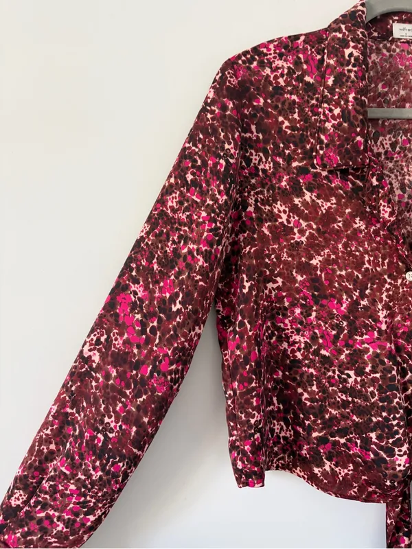 Wilfred Aritzia Silky Tie Front Button Down Abstract Brown Fuschia Blouse Small - Image 4