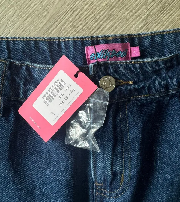 Edikted Mini Skirt - Image 4