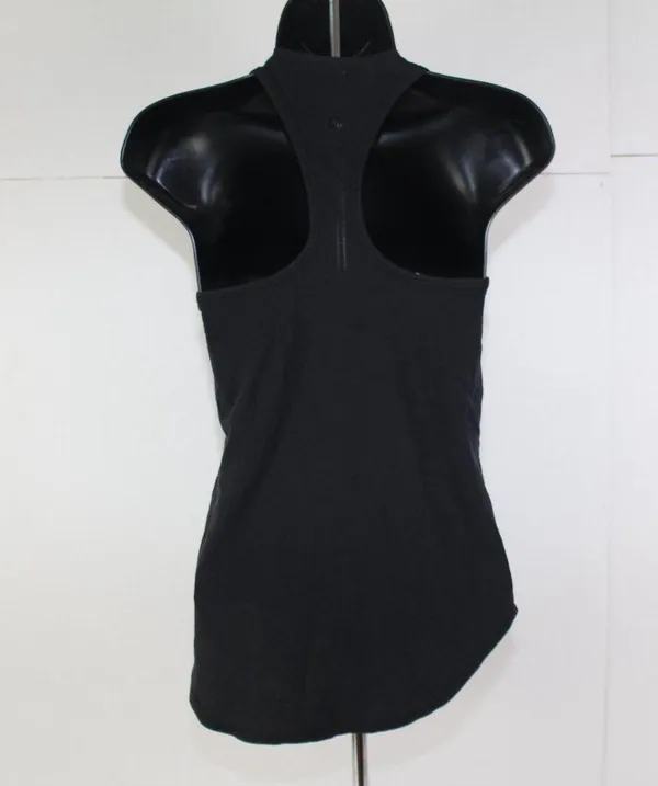 lululemon ladies tank top size S - Image 4