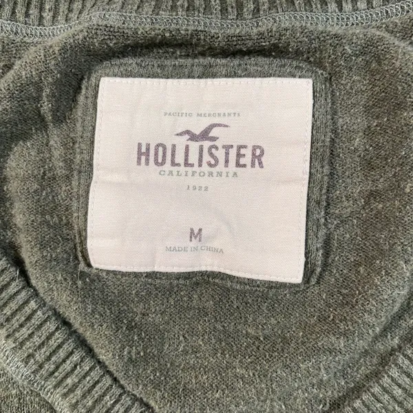 Hollister Olive Green Short Sleeve V Neck Cotton Knit Sweater Y2K Logo Medium - Image 4