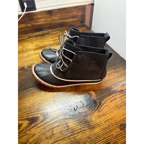 Sorel Black Duck Boots‎ Size 6 - Image 2