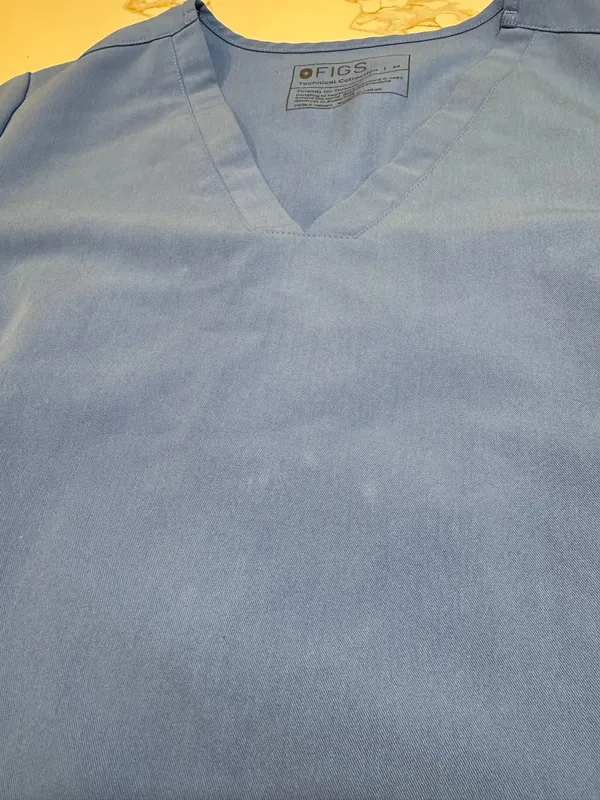 Figs Casma Three-Pocket Scrub Top - Image 3