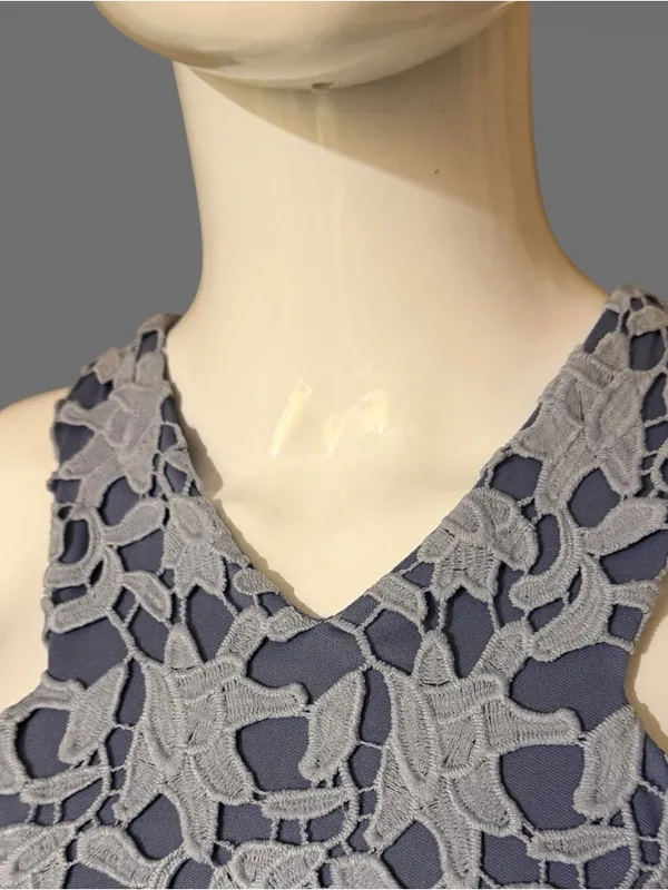 GBX Light Blue Floral Lace Sleeveless Mini Dress - Image 3