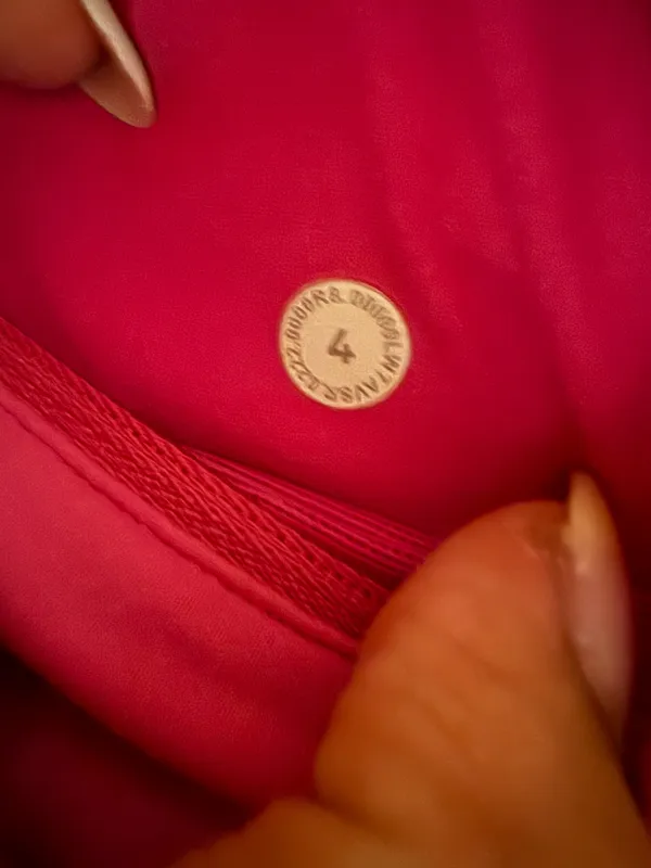 Lululemon Sonic Pink Speed Up Shorts Low-Rise 2.5" - Image 5