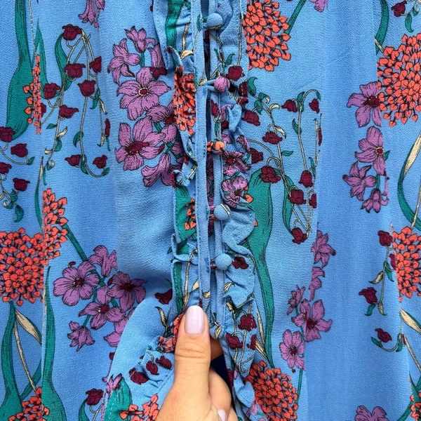 ASTR The Label Blended Blue Floral Print Button-Up Midi Dress S - Image 9