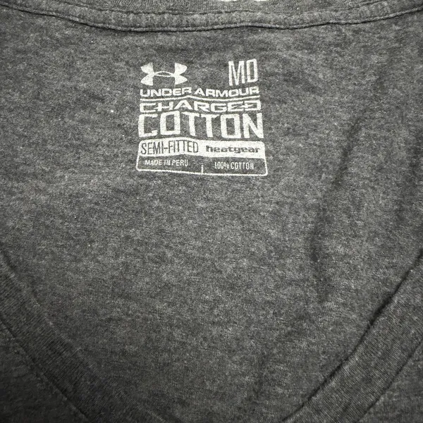 Under Armour T-shirt Tee Women's Size Medium WSU Washington Cougars Semi-Fitted‎ - Image 4