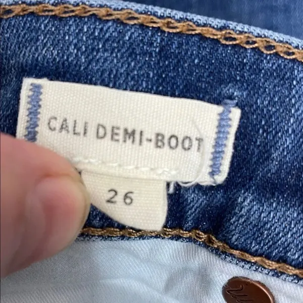 Madewell Cali Demi-Boot Jeans in Fleetwood Wash size 26 - Image 9