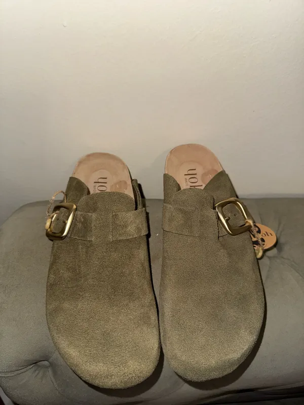 Yukon women’s suede leather clogs size 9 tan Brown - Image 2