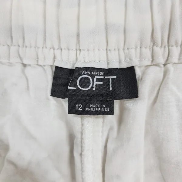 Ann Taylor LOFT Lace Shorts Womens 12 White Loose Elastic Waist Resort Vacation - Image 2