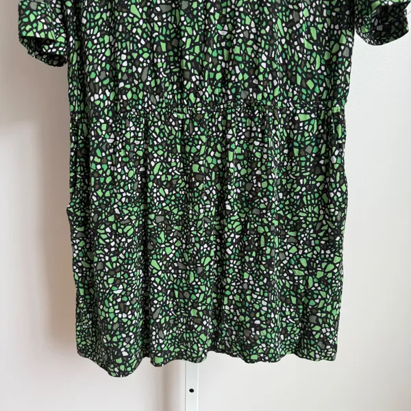 And other stories size L stained glass, green midi‎ dress size - Image 3