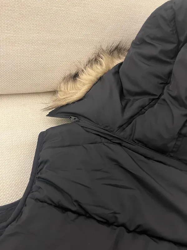 Abercrombie & Fitch Black Puffer Vest with Fur Hood - Image 6