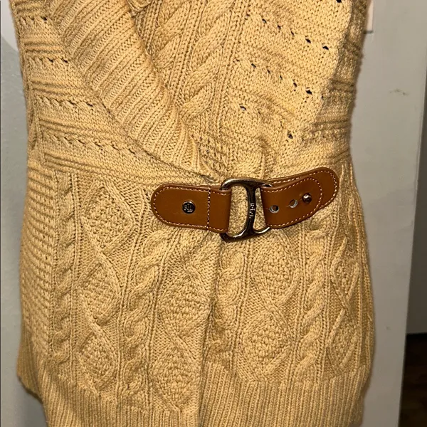 Laurn RALPH LAUREN Women's Sleeveless Cable Knit Buckel Brown Sweater Size Med - Image 5