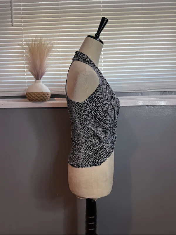 Y2KBlack White Animal Print Halter Twist Front Sleeveless Top Size M - Image 4