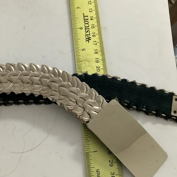 FINAL MARKDOWN Silver and Black stretch metal Belt - Image 2