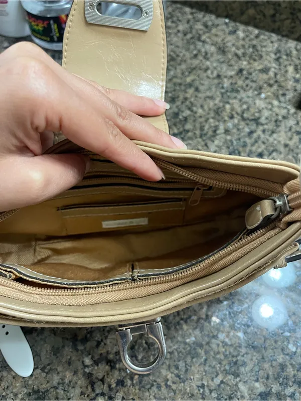 Apt. 9 Y2K Tan Shoulder Bag with Dark Trim and Silver Hardware - Image 3