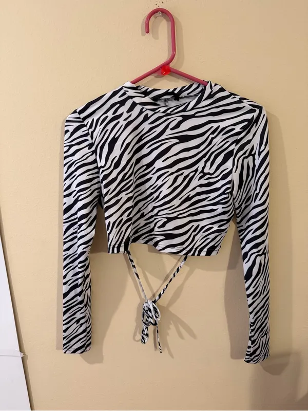 SHEIN Black & White Zebra-Print Wrap Tie Crop Top - Image 2