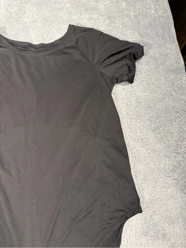 Lululemon Black Women's Scoop Neck Top tee - Image 3