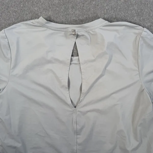 FILA Women's X-Large Activewear Top Gray Short Sleeve Keyhole Back Performance - Image 10