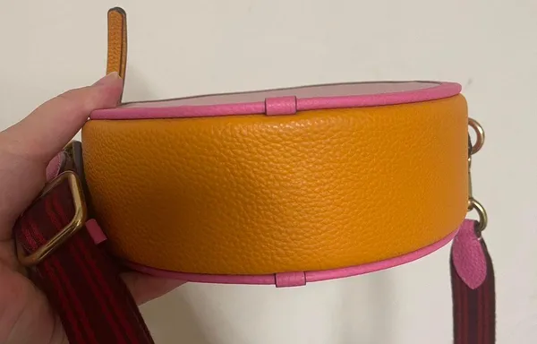 Colorblock Kia Circle Bag - Image 4